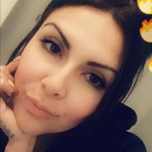 Meet your Posher, Joanna